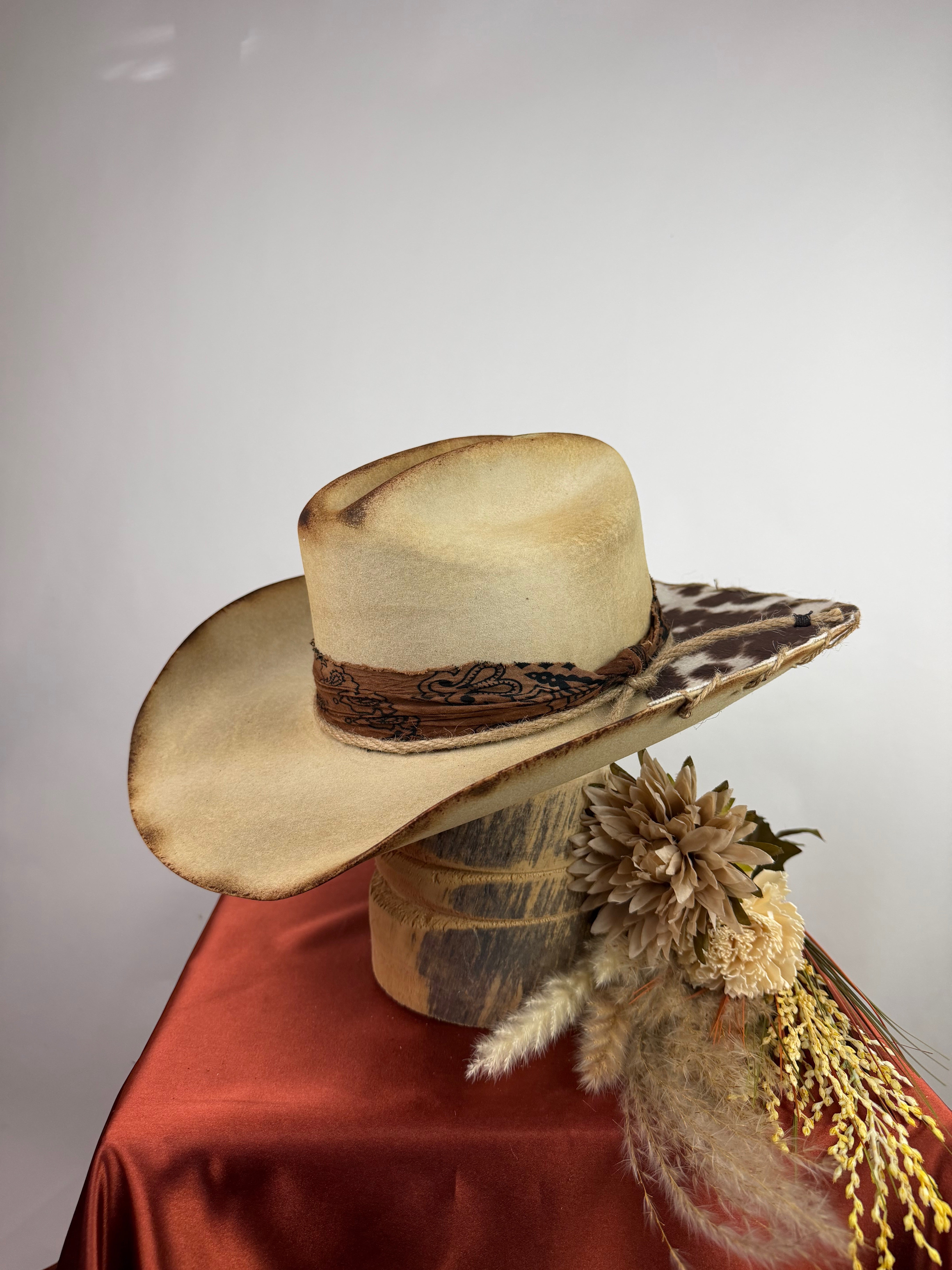 Natural Cowhide Western