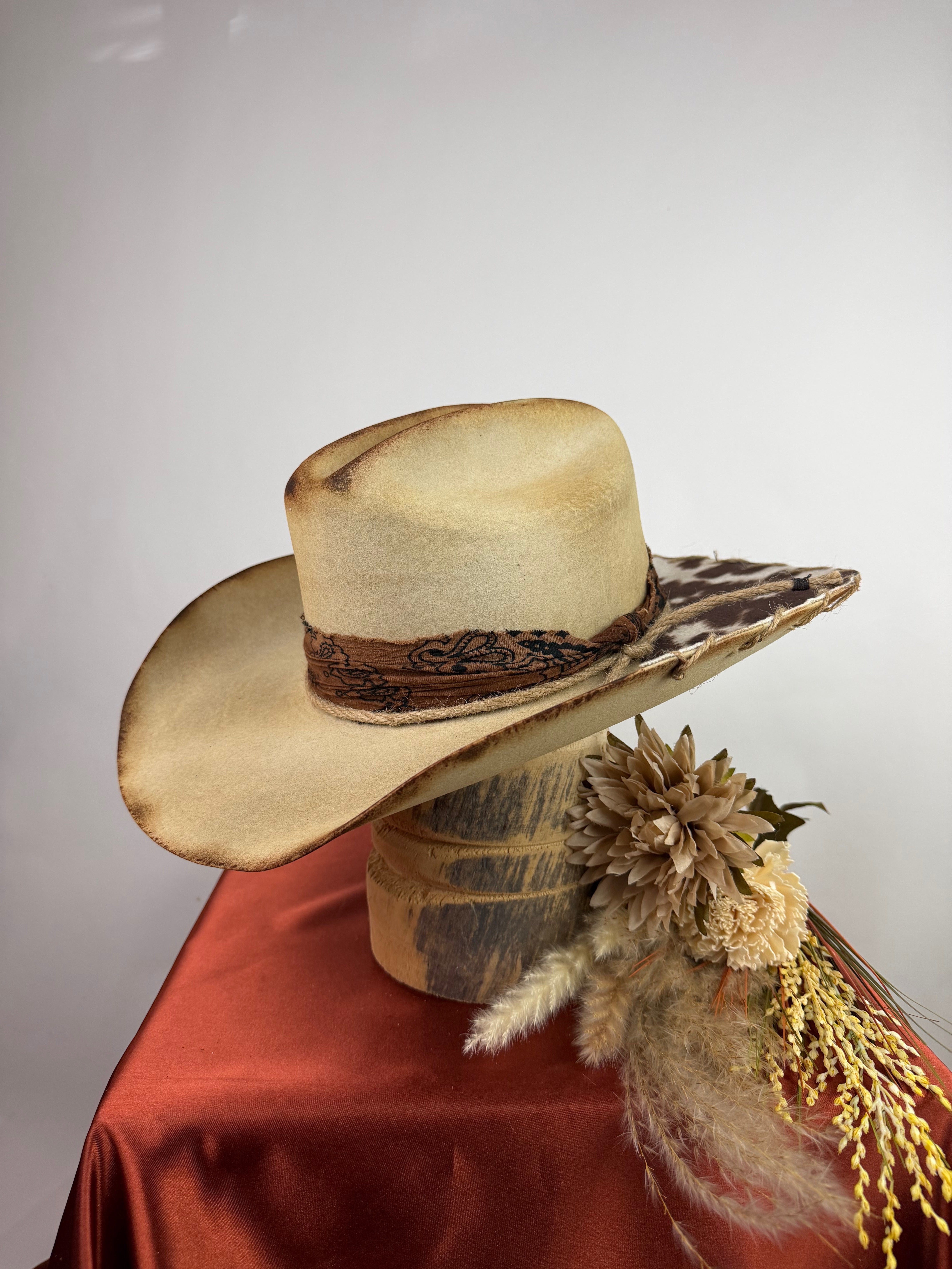 Natural Cowhide Western